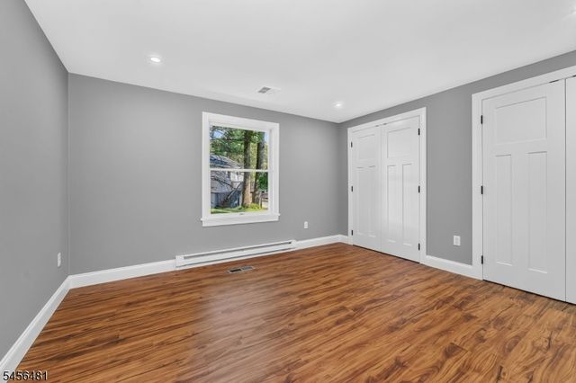 3 Pleasant Rd, High Bridge Boro, NJ 08829