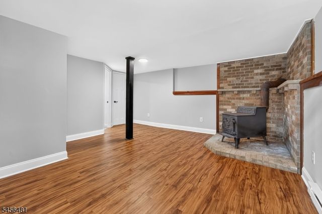 3 Pleasant Rd, High Bridge Boro, NJ 08829