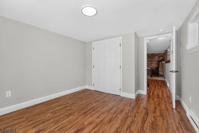 3 Pleasant Rd, High Bridge Boro, NJ 08829