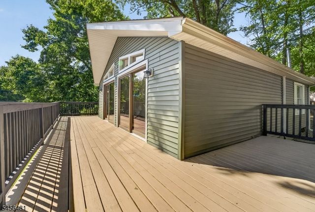3 Pleasant Rd, High Bridge Boro, NJ 08829
