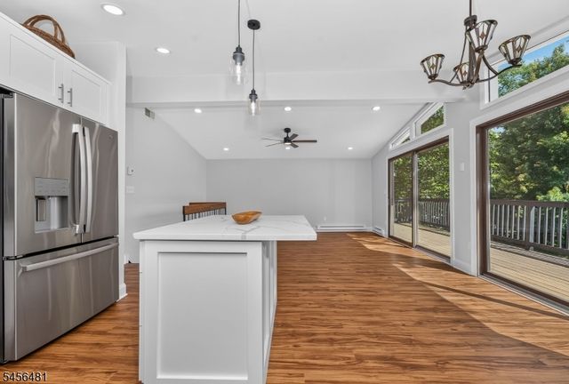 3 Pleasant Rd, High Bridge Boro, NJ 08829