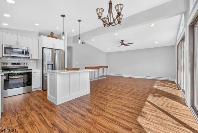 3 Pleasant Rd, High Bridge Boro, NJ 08829