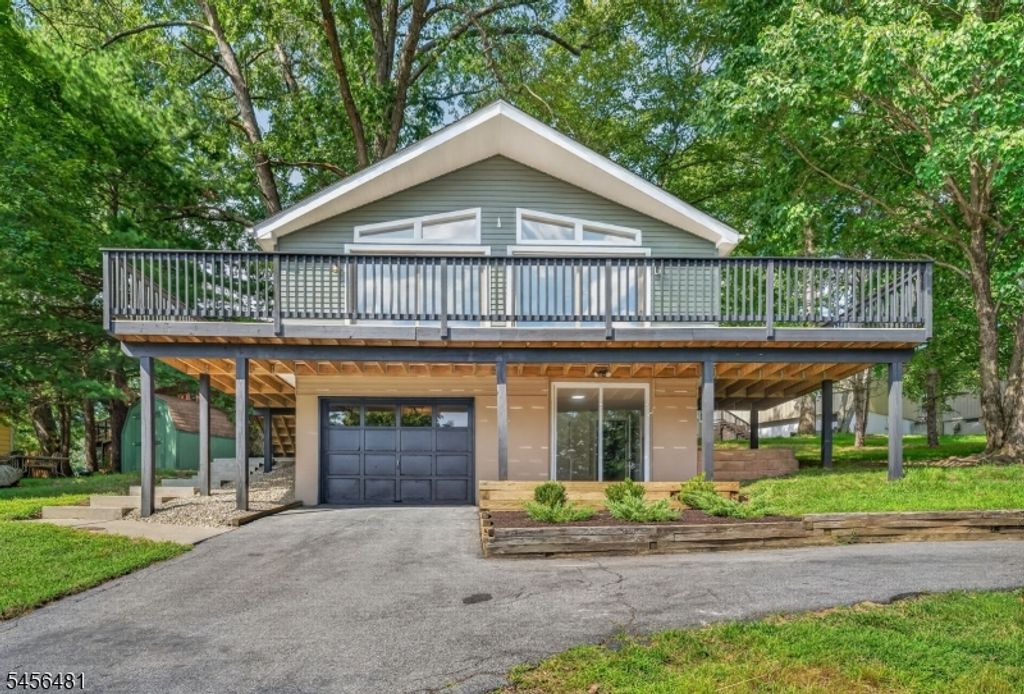 3 Pleasant Rd, High Bridge Boro, NJ 08829