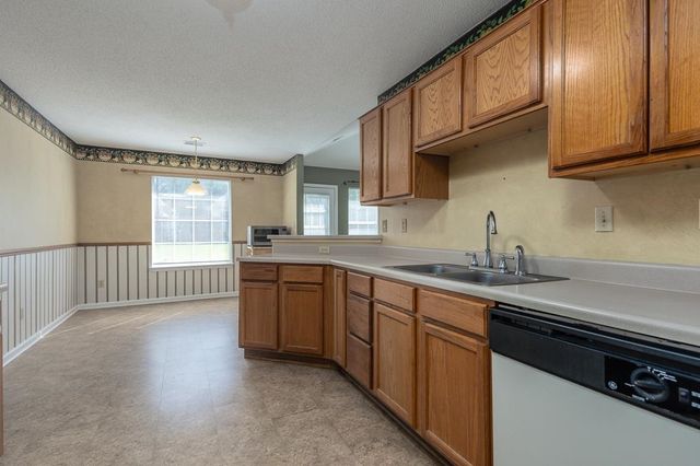 1114 CATHEDRAL LN, Cordova, TN 38018
