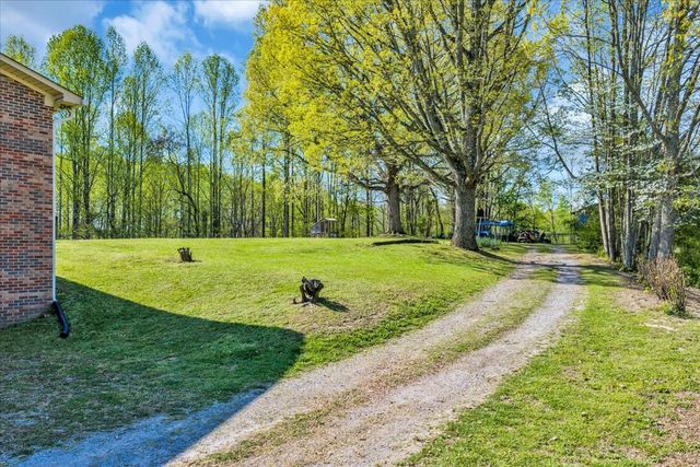321 Goodridge Rd, Woodbury, TN 37190