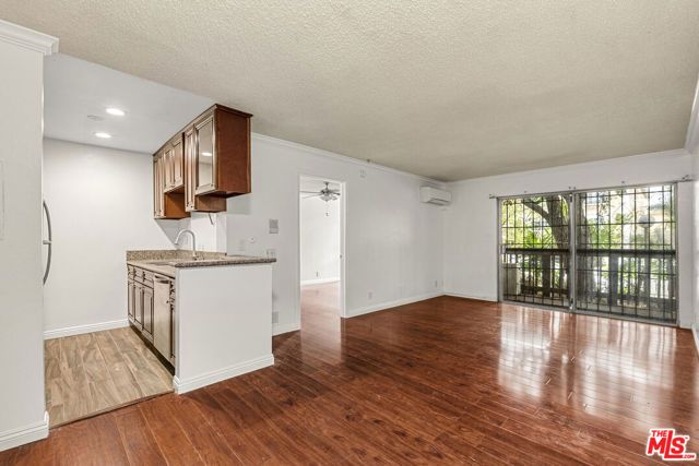 525 S Ardmore Avenue 107, Los Angeles, CA 90020