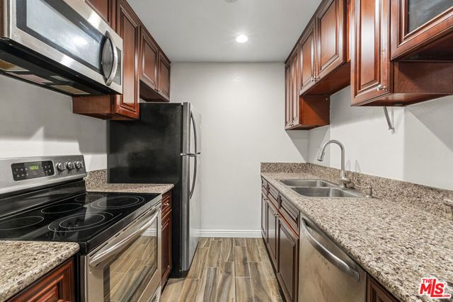 525 S Ardmore Avenue 107, Los Angeles, CA 90020