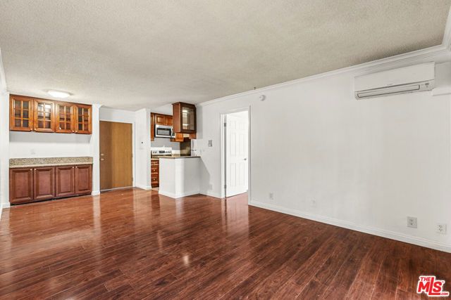 525 S Ardmore Avenue 107, Los Angeles, CA 90020