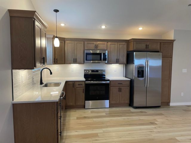 1501 C N Russell Street, Marion, IL 62959