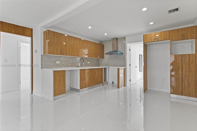 1524 SW 32 CT, Fort Lauderdale, FL 33315