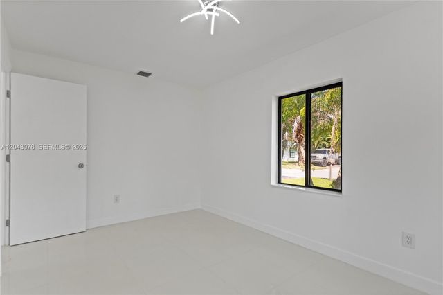 1524 SW 32 CT, Fort Lauderdale, FL 33315