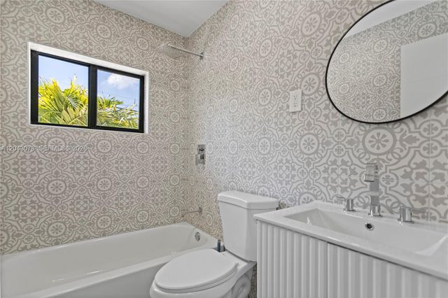 1524 SW 32 CT, Fort Lauderdale, FL 33315