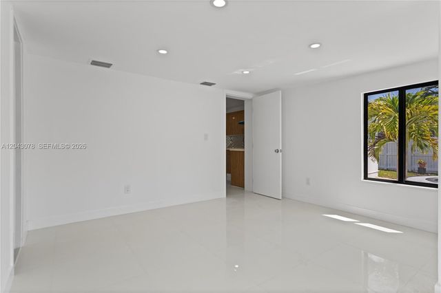 1524 SW 32 CT, Fort Lauderdale, FL 33315