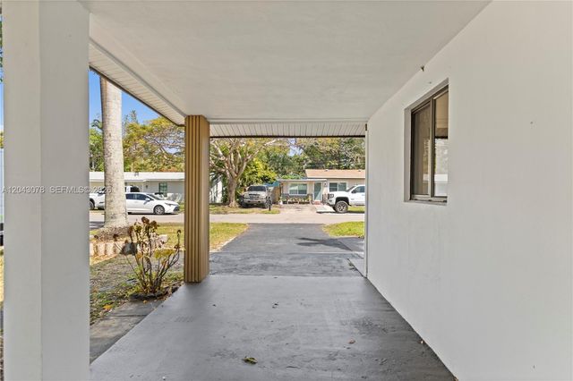 1524 SW 32 CT, Fort Lauderdale, FL 33315