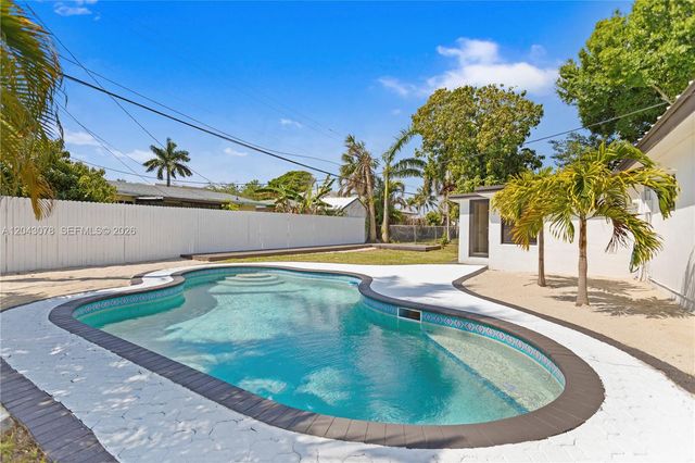 1524 SW 32 CT, Fort Lauderdale, FL 33315