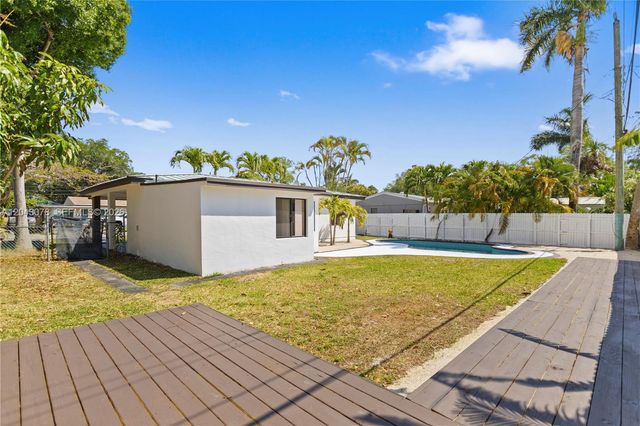 1524 SW 32 CT, Fort Lauderdale, FL 33315