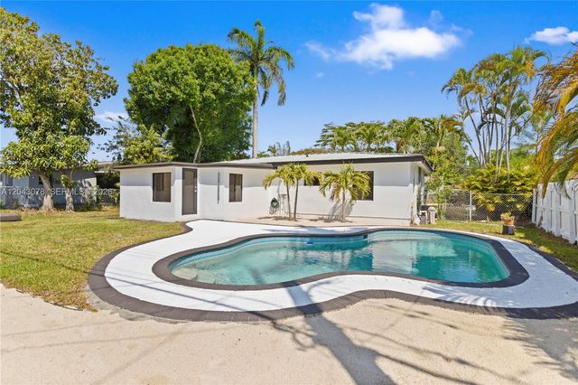 1524 SW 32 CT, Fort Lauderdale, FL 33315