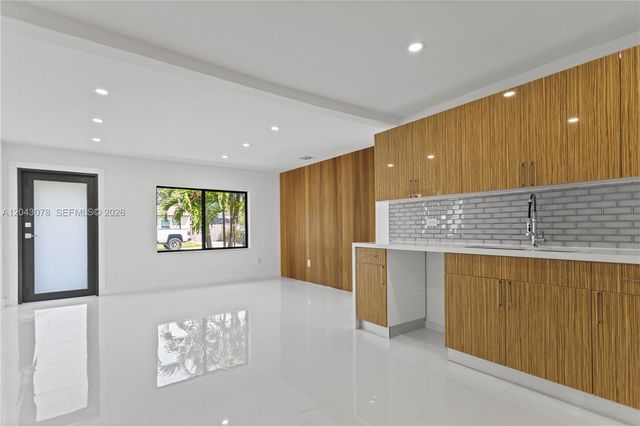 1524 SW 32 CT, Fort Lauderdale, FL 33315