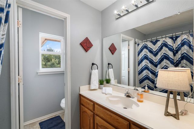 4010 Bluffpoint Road, Rowlett, TX 75088