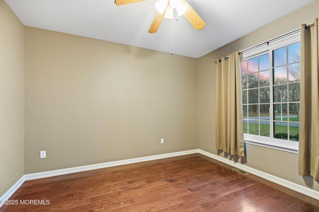 4 Belaire Drive, Jackson, NJ 08527