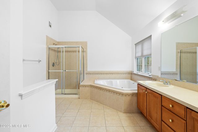 4 Belaire Drive, Jackson, NJ 08527