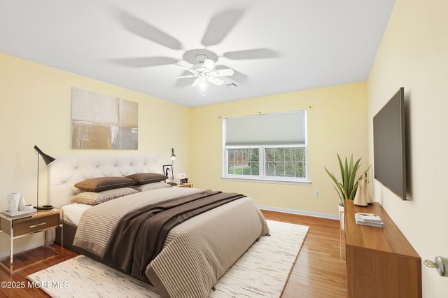 4 Belaire Drive, Jackson, NJ 08527