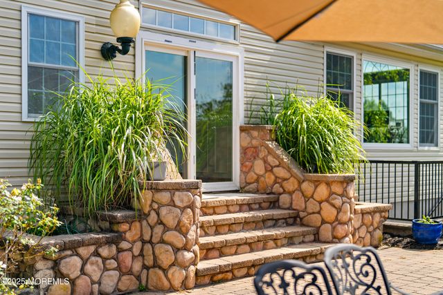 4 Belaire Drive, Jackson, NJ 08527