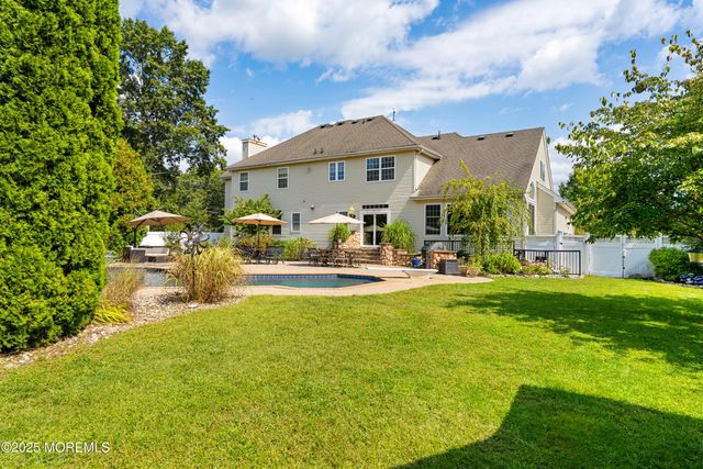 4 Belaire Drive, Jackson, NJ 08527