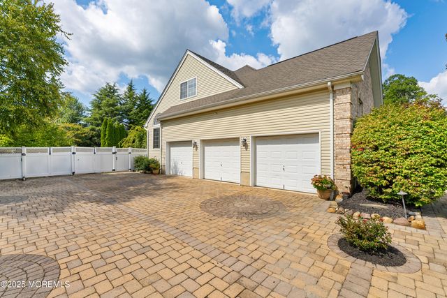 4 Belaire Drive, Jackson, NJ 08527