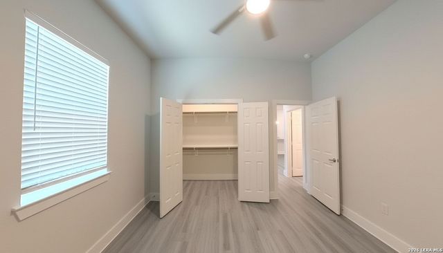 330 E Carson St Apt 2102, San Antonio, TX 78208