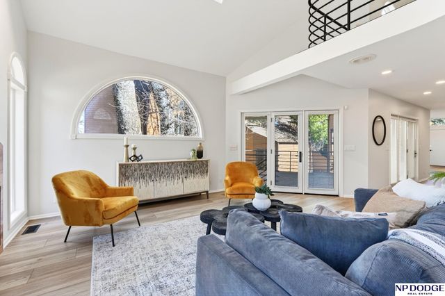 741 N 89th Plaza, Omaha, NE 68114