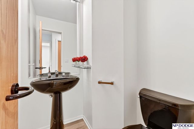 741 N 89th Plaza, Omaha, NE 68114