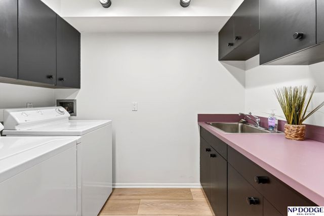 741 N 89th Plaza, Omaha, NE 68114