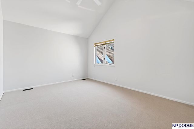 741 N 89th Plaza, Omaha, NE 68114