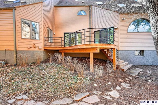 741 N 89th Plaza, Omaha, NE 68114