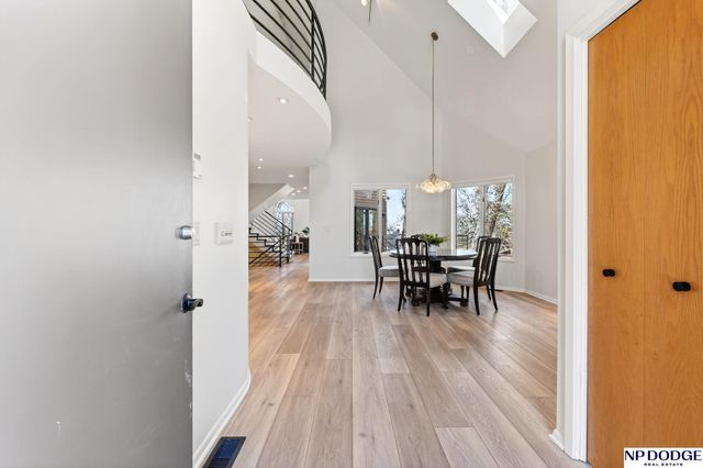 741 N 89th Plaza, Omaha, NE 68114