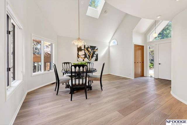 741 N 89th Plaza, Omaha, NE 68114