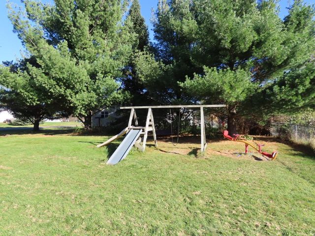 1001 Lincoln Circle, Braham, MN 55006