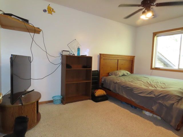 1001 Lincoln Circle, Braham, MN 55006