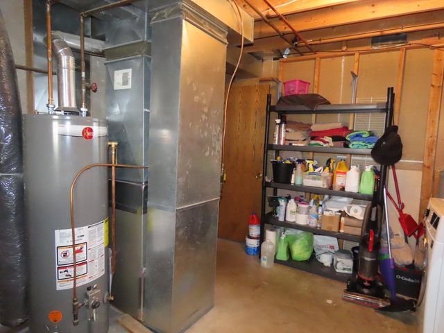 1001 Lincoln Circle, Braham, MN 55006