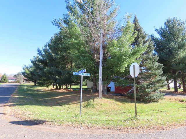 1001 Lincoln Circle, Braham, MN 55006