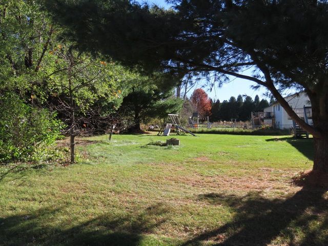 1001 Lincoln Circle, Braham, MN 55006