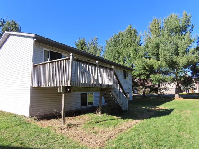 1001 Lincoln Circle, Braham, MN 55006