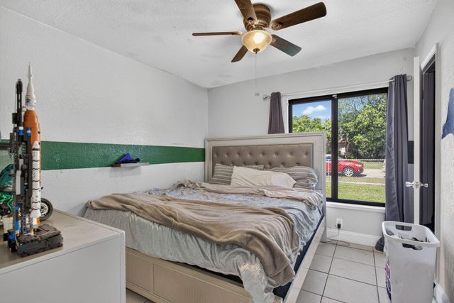 1871 NW 33rd Avenue, Lauderhill, FL 33311