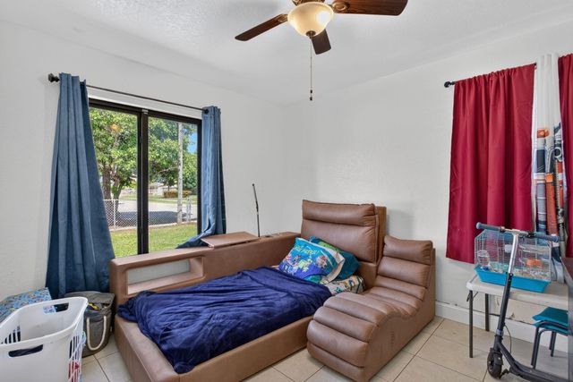 1871 NW 33rd Avenue, Lauderhill, FL 33311