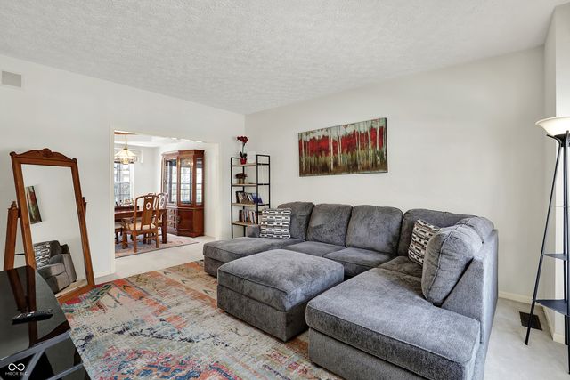 11249 Tall Trees Drive, Fishers, IN 46038