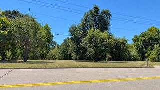 1005 Silverdale Drive, Conroe, TX 77301