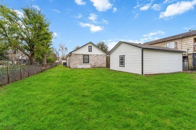 2501 Charles Road, Houston, TX 77093