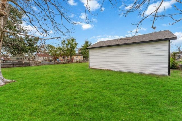 2501 Charles Road, Houston, TX 77093