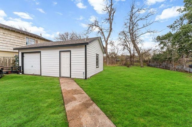 2501 Charles Road, Houston, TX 77093